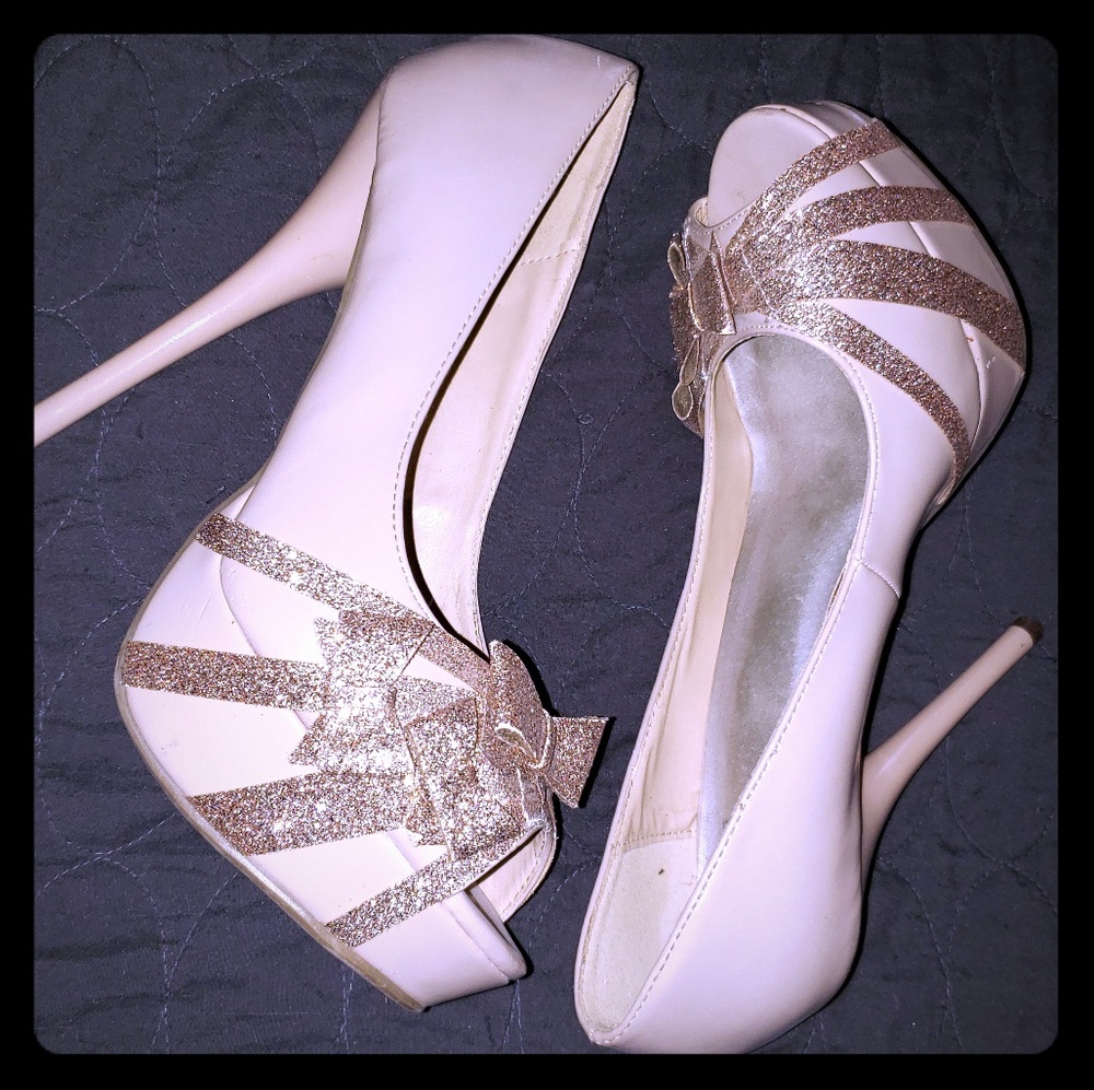 Nude & Gold heels